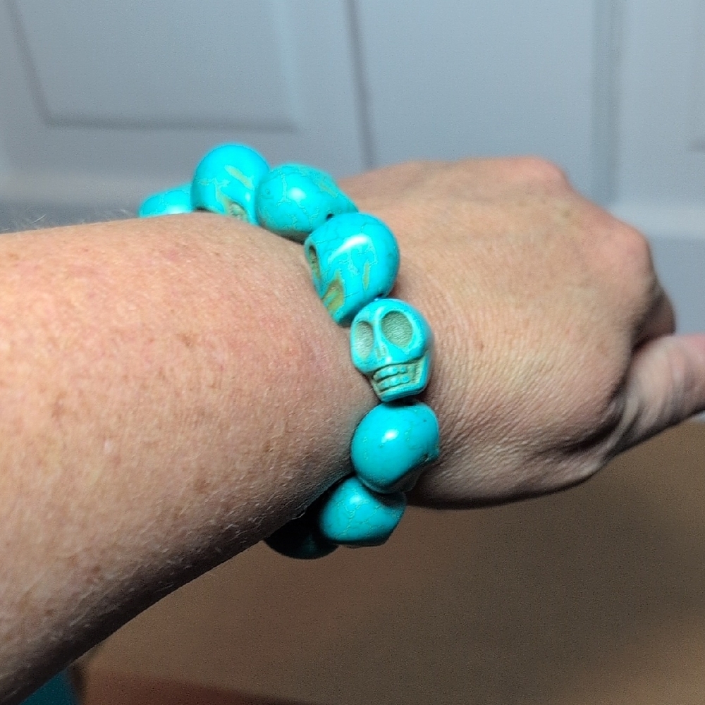 Turquoise Skull Bead Bracelet